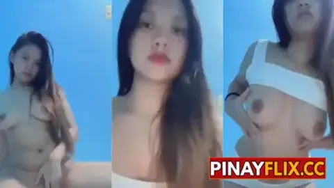 Pinakita ng Tindera Ang Sariwang Tahong